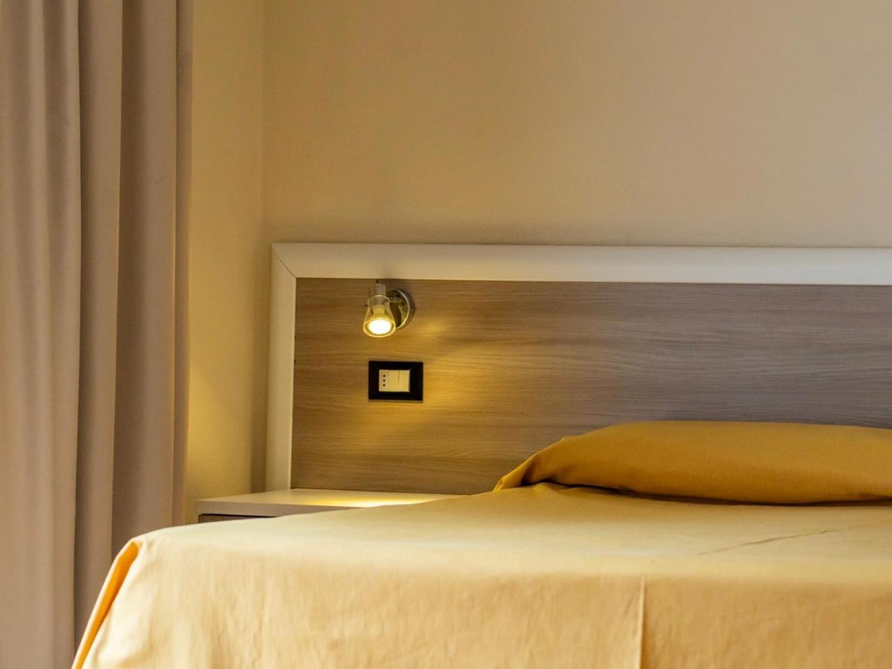Hotel Fabricia Портоферрайо Экстерьер фото