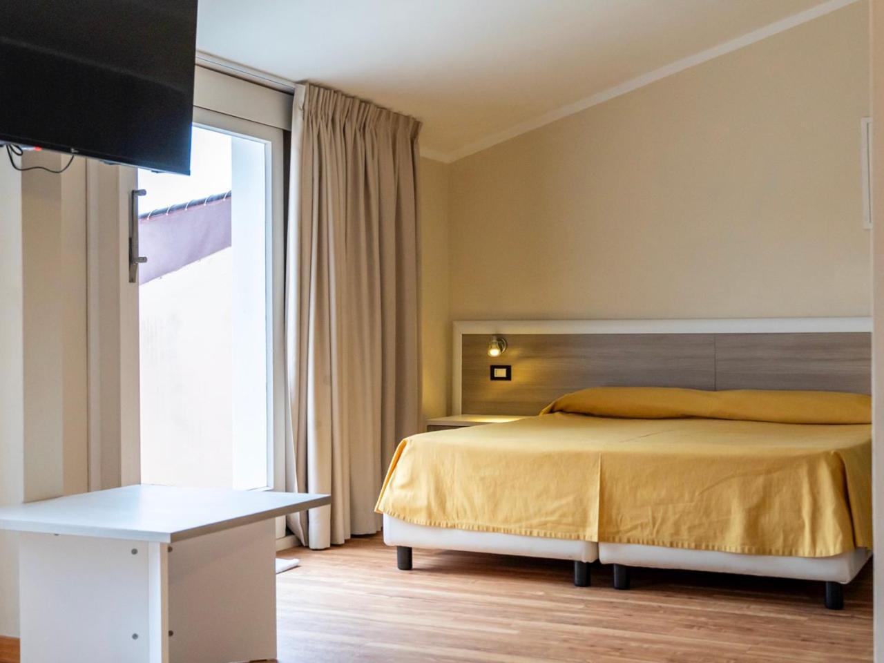 Hotel Fabricia Портоферрайо Экстерьер фото